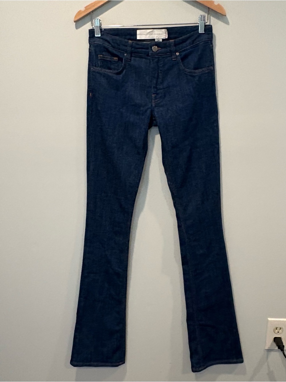 Victoria Beckham Jeans Bootcut Sz 26L Low Rise Blue Dark Wash